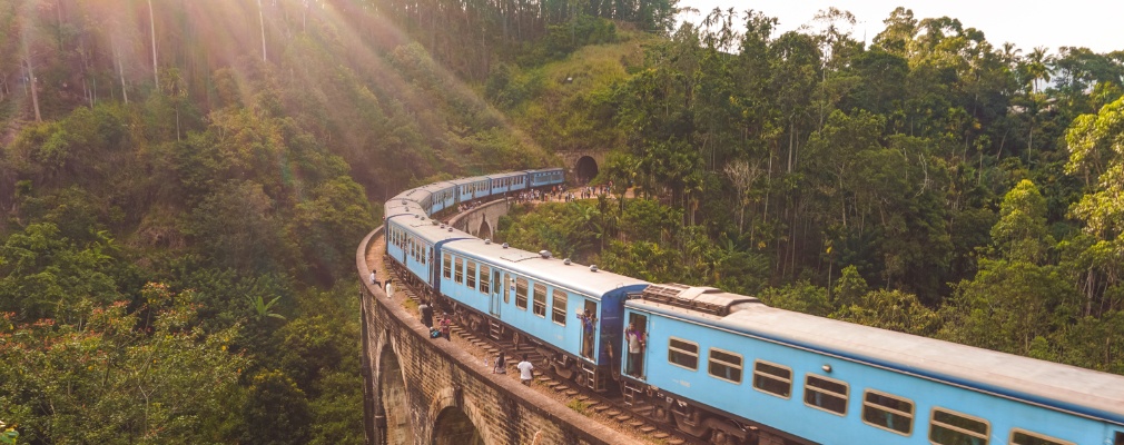 Sri Lankaʼs blue train